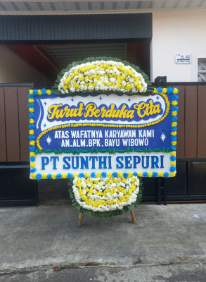Papan Bunga Duka di Tirtosari