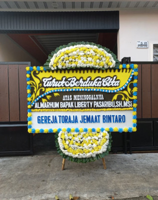 Papan Bunga Duka di Tirtosari